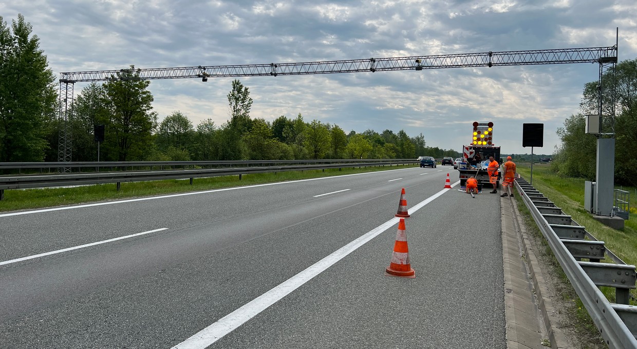 Odcinkowy pomiar prędkości na drodze S7 już gotowy. Wiemy, kiedy zacznie działać