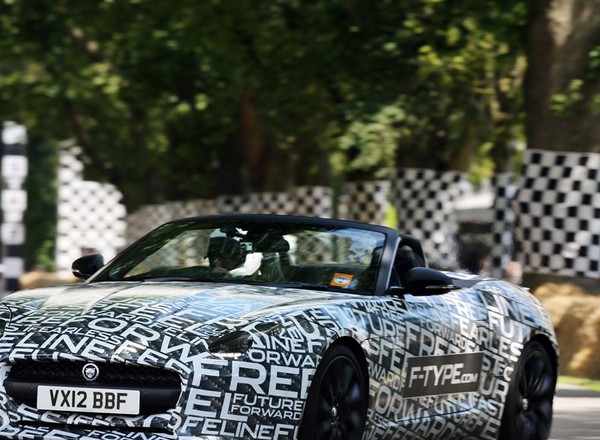 Jaguar F-Type w Goodwood