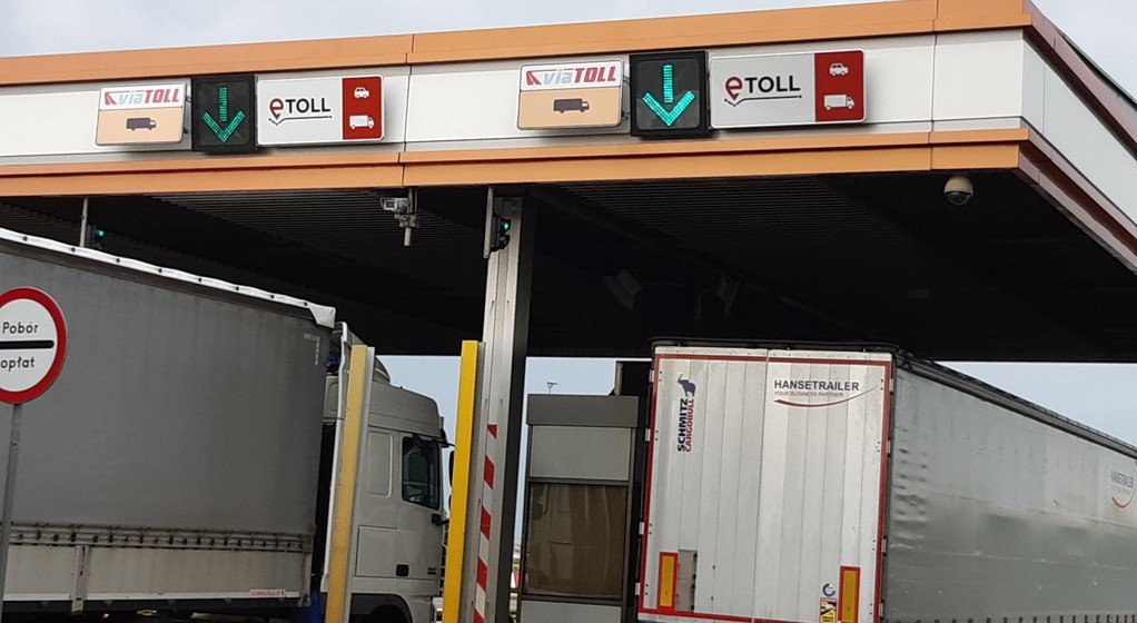 Nowy system opłat drogowych e-TOLL w Polsce - sprzęt na autostradzie A2
