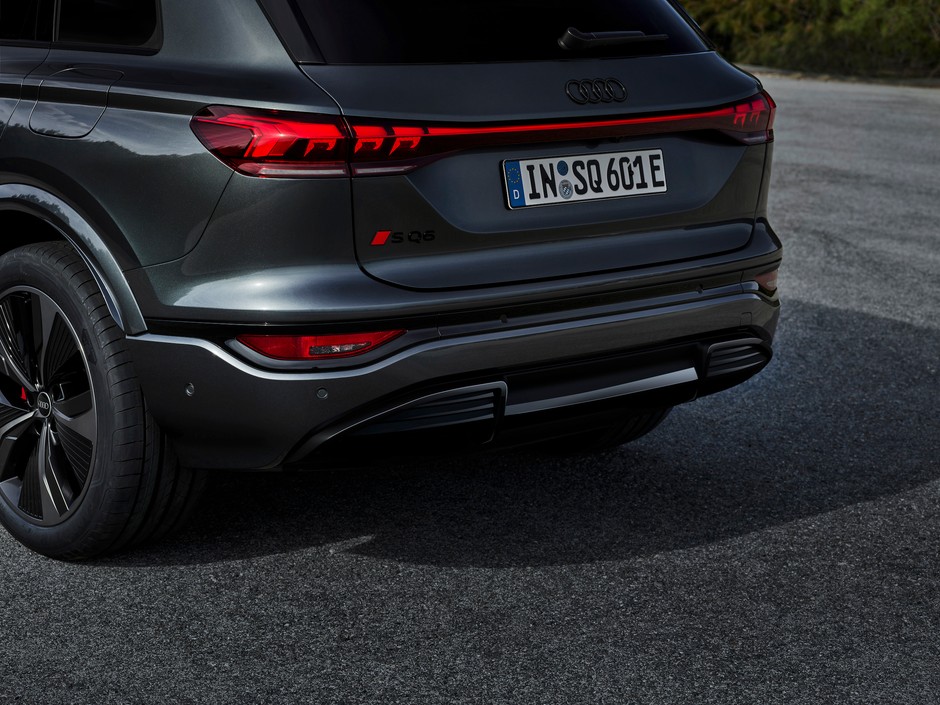 Audi SQ6 e-tron