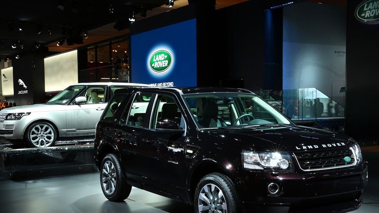 Nowości Land Rovera w Paryżu