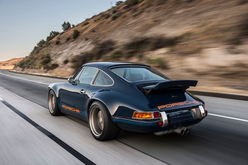 Singer 911