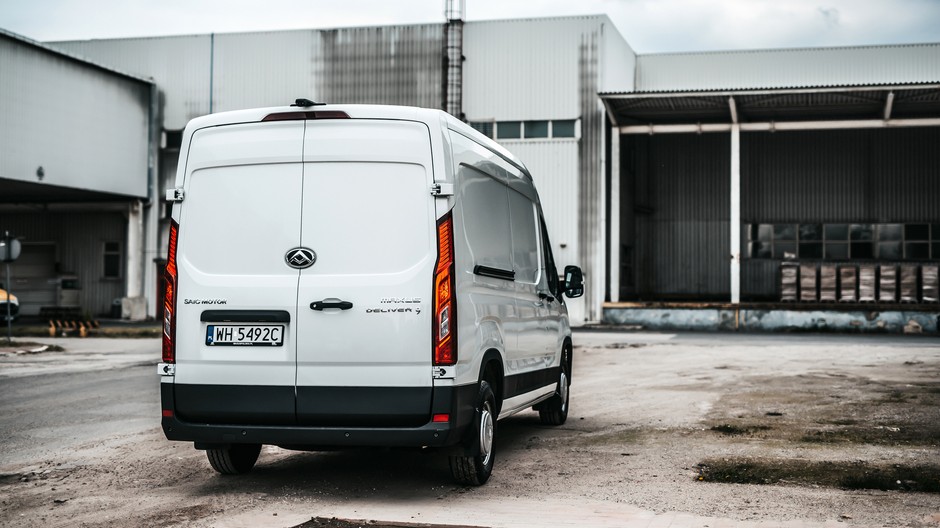 Maxus Deliver 9