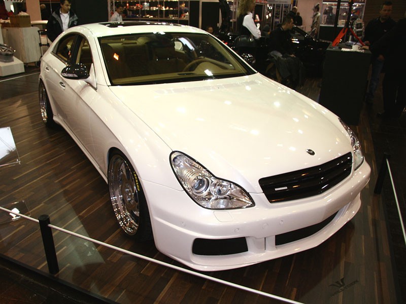 Essen Motor Show 2007 - Latające maszyny i piękne modelki (fotogaleria 2)