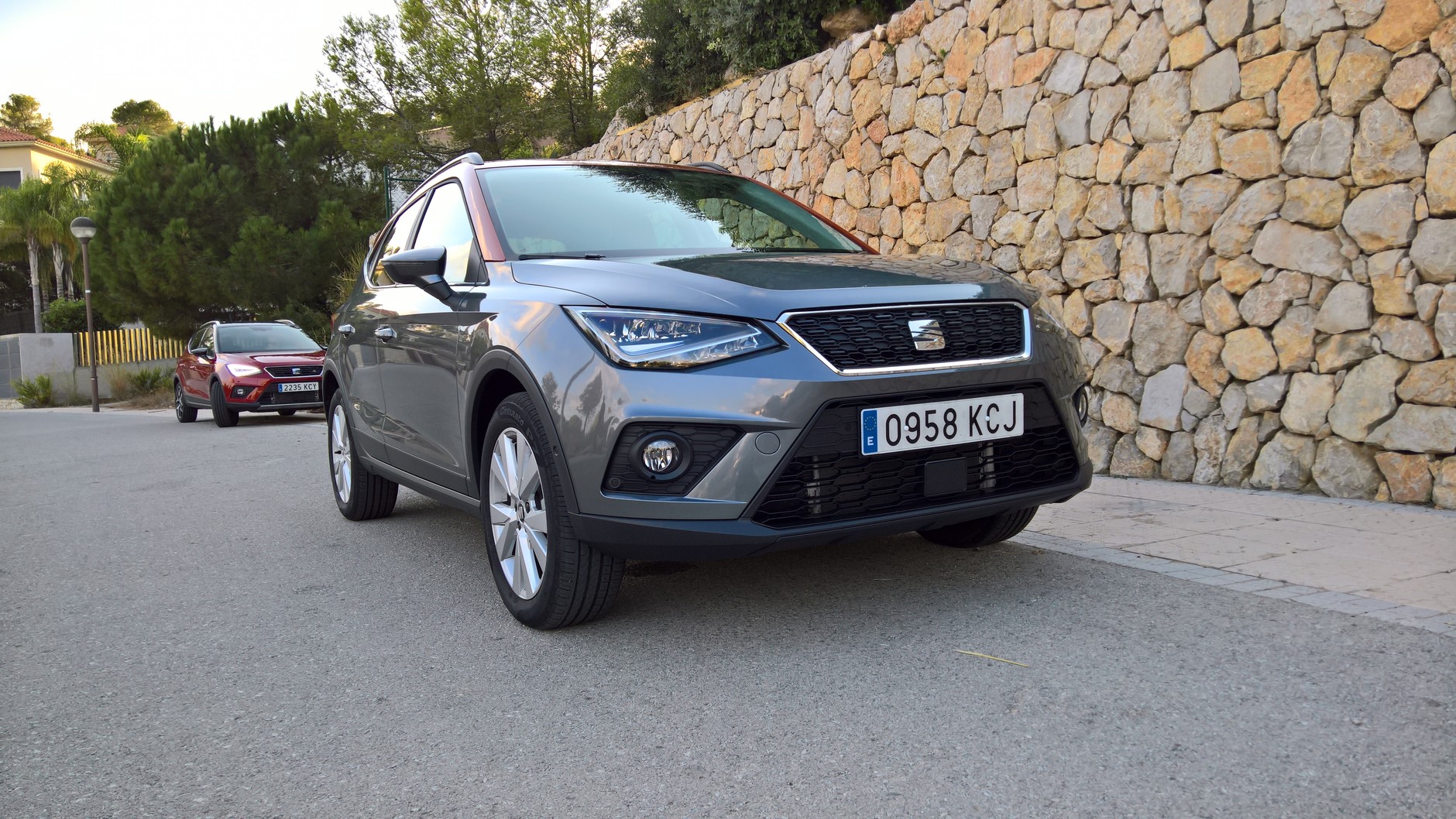 Seat Arona 1.0 TSI Xcellence. Z tyłu wersja FR