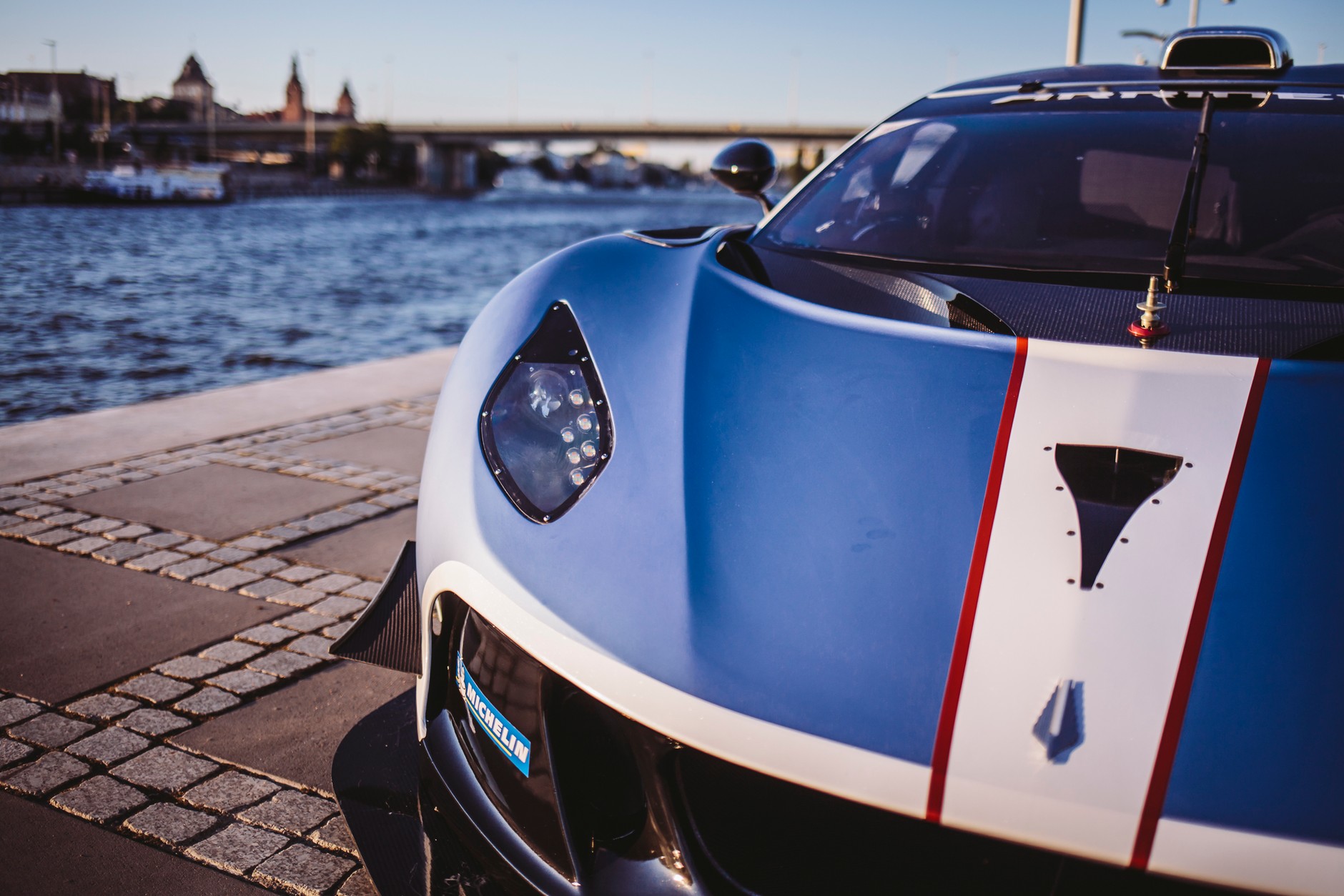 Arrinera Hussarya GT