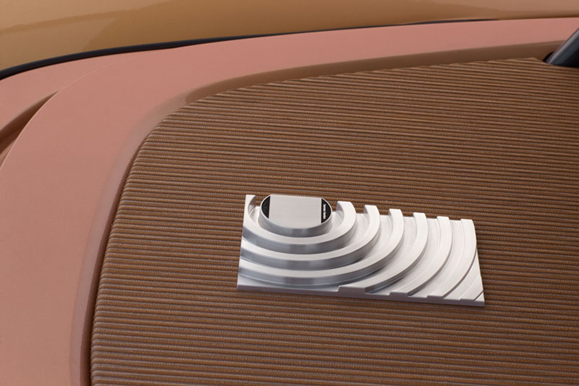 Genewa 2009: Rinspeed iChange przed premierą