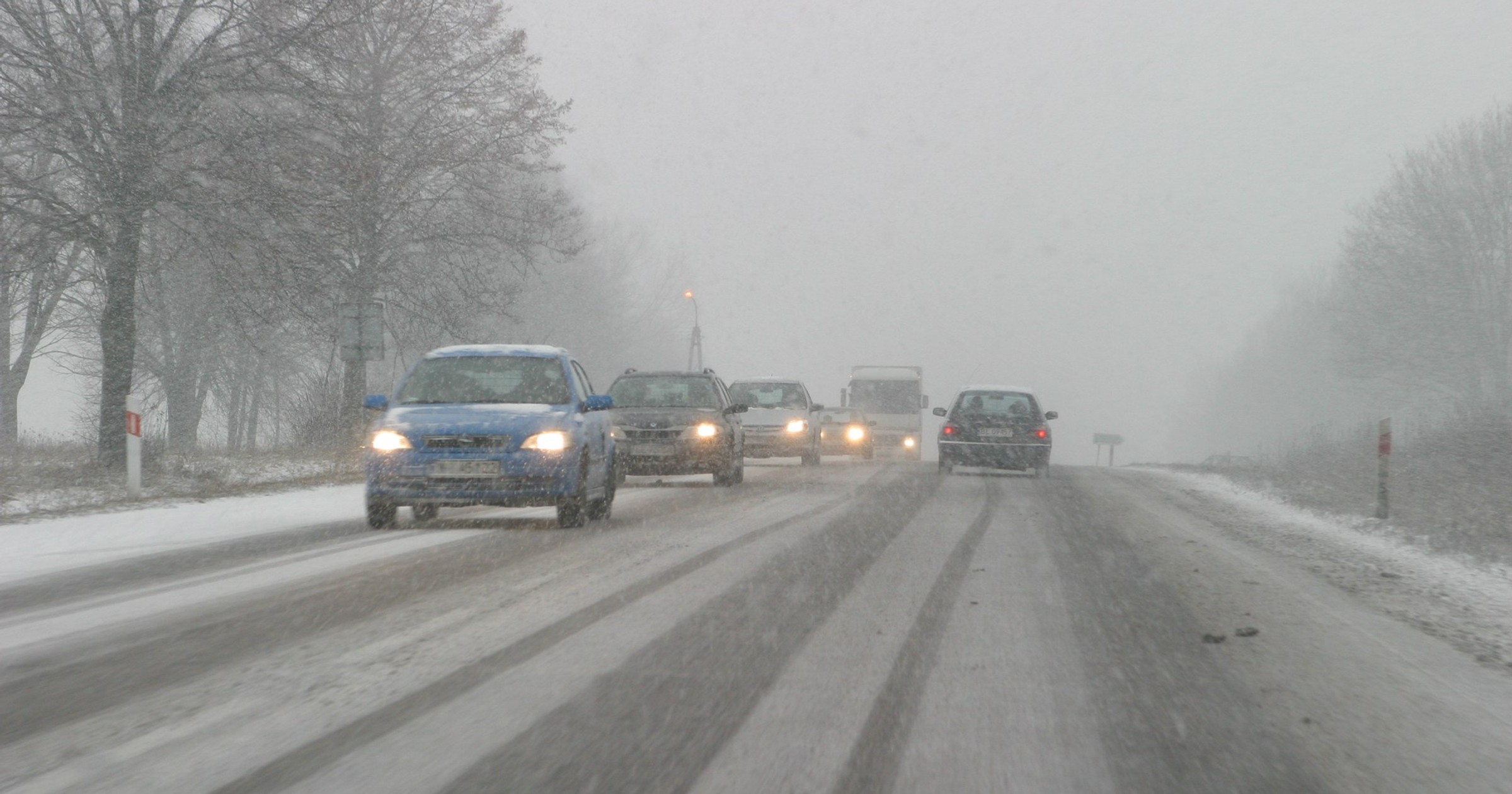 Inwazja Drogowych Bałwanów czyli pierwszy śnieg