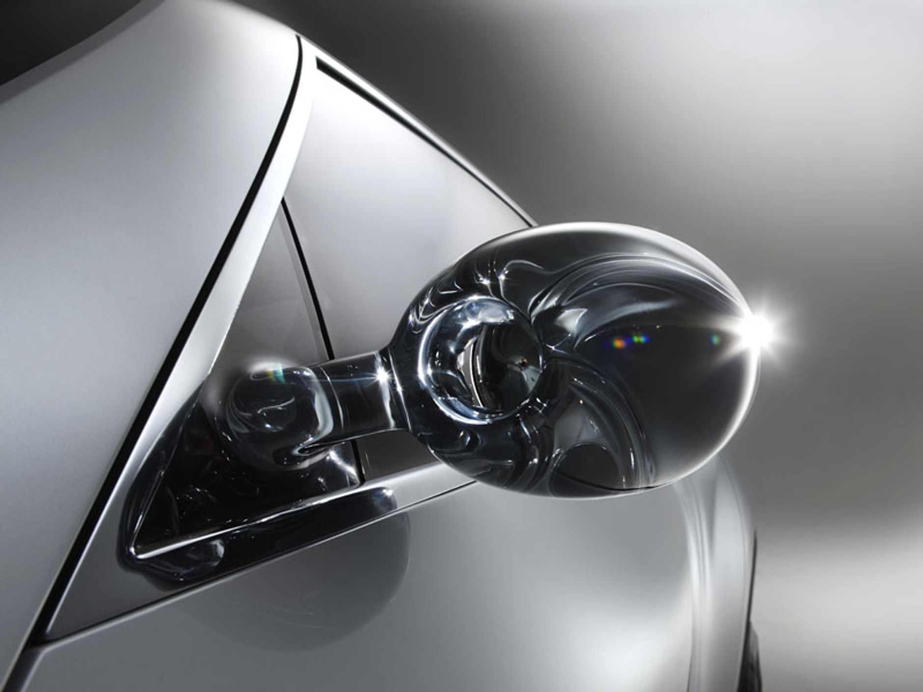 Genewa 2009: Nissan Qazana – terenowa żaba