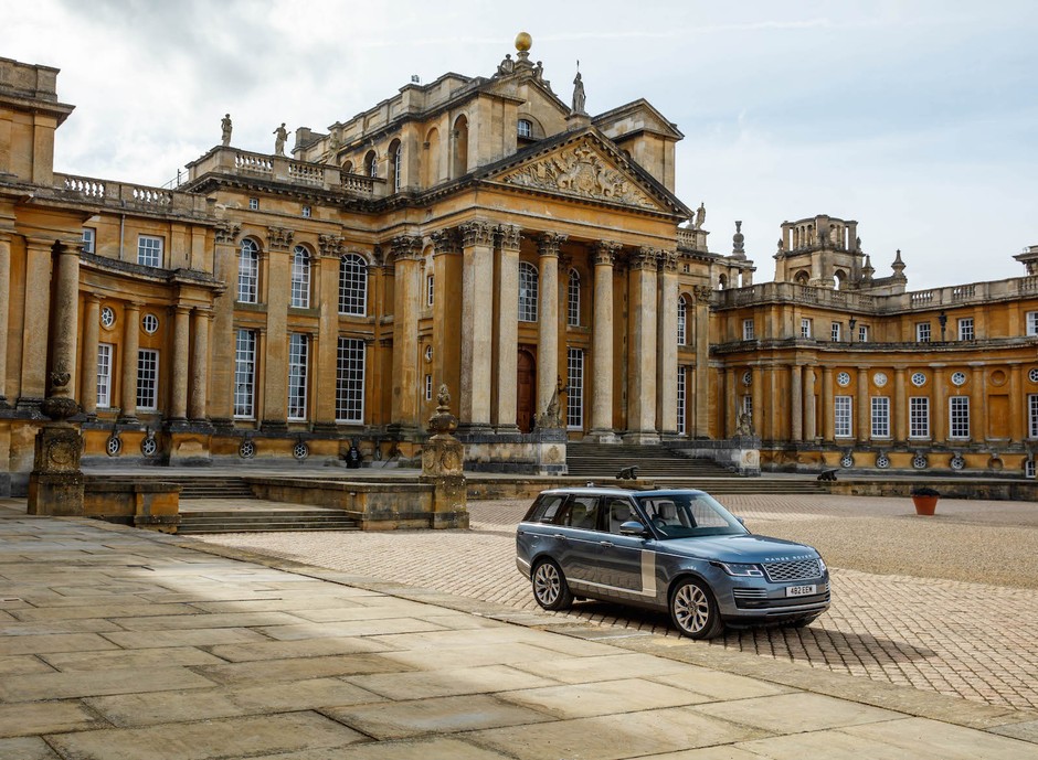 Range Rover P400e