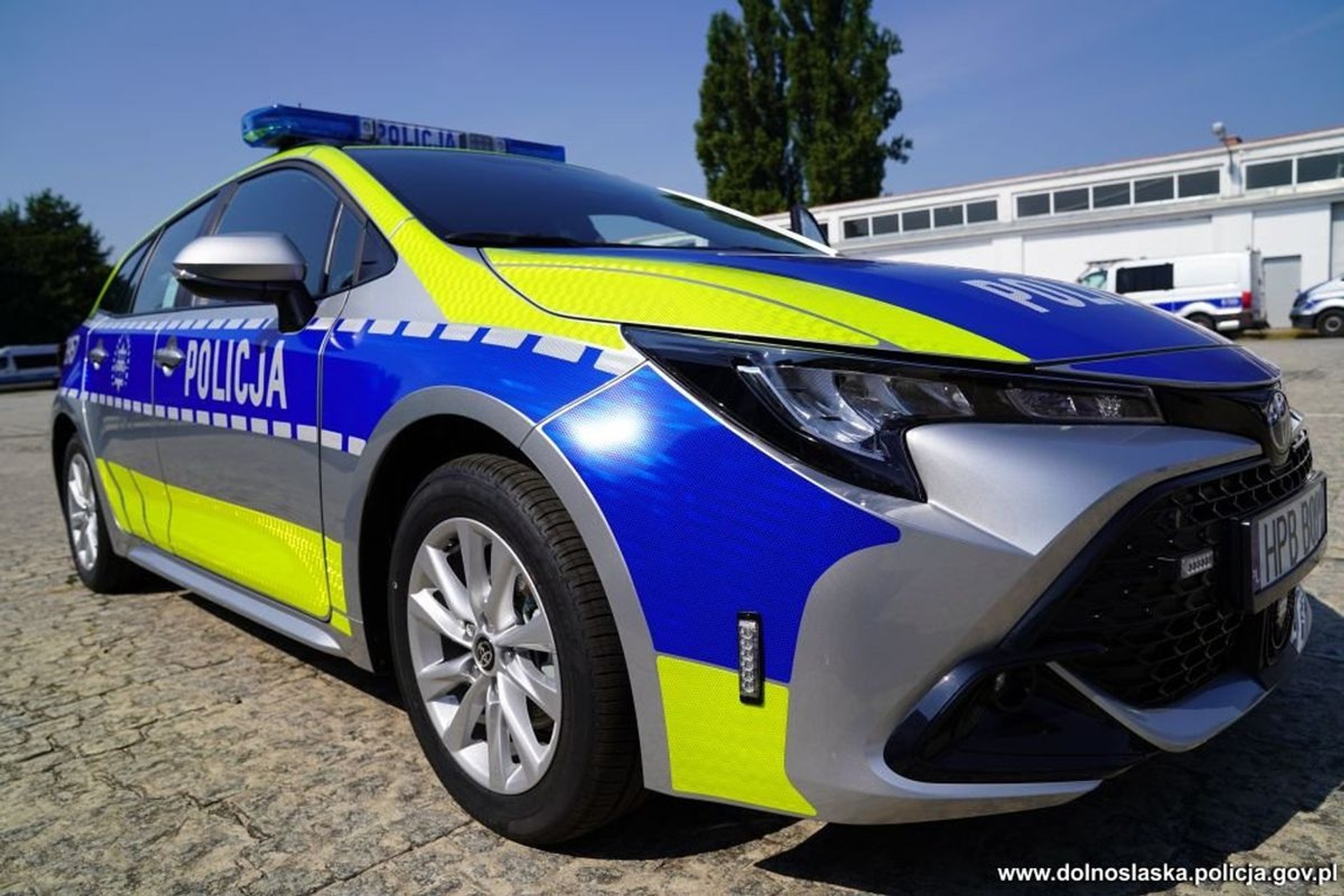 Hybrydowa Toyota Corolla na służbie w policji