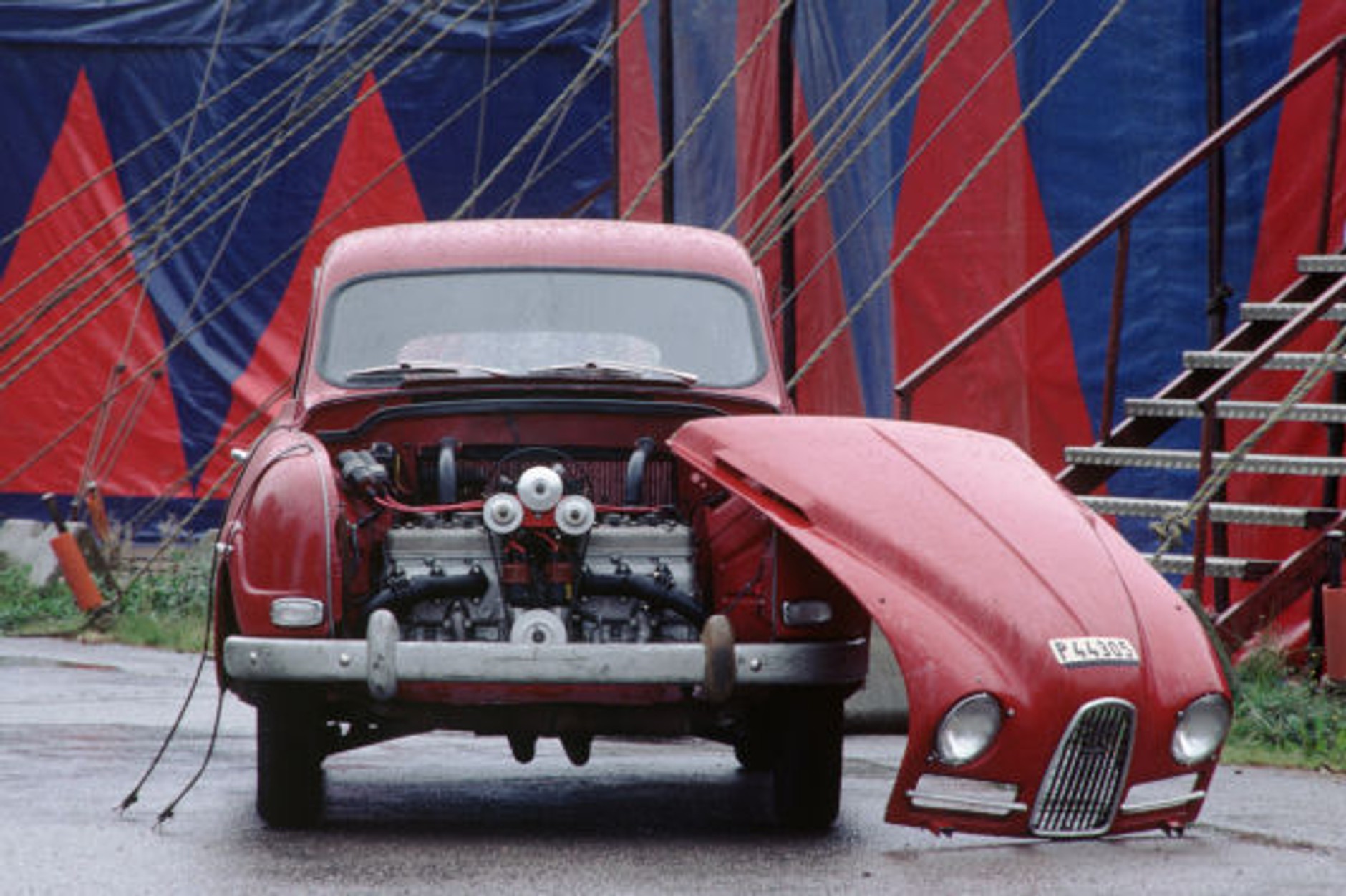 Saab - marka niechciana. Upadłość Saaba zbliża się wielkimi krokami.