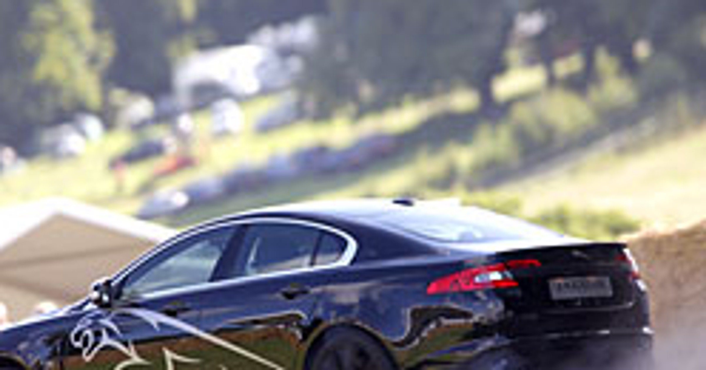 Jaguar XF-R: prapremiera w Goodwood