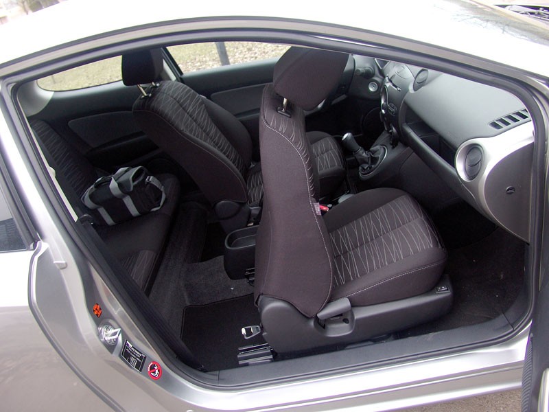 Mazda2