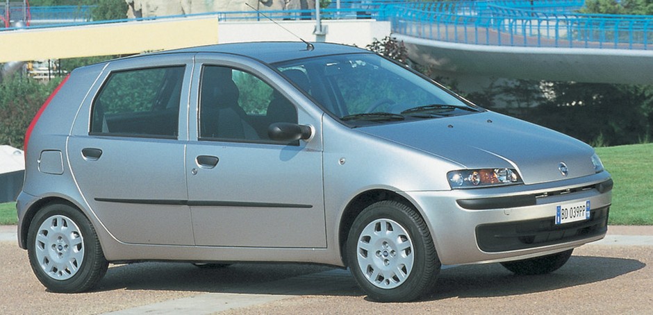 Jak wybrać auto? Wady i zalety samochodów w różnym wieku