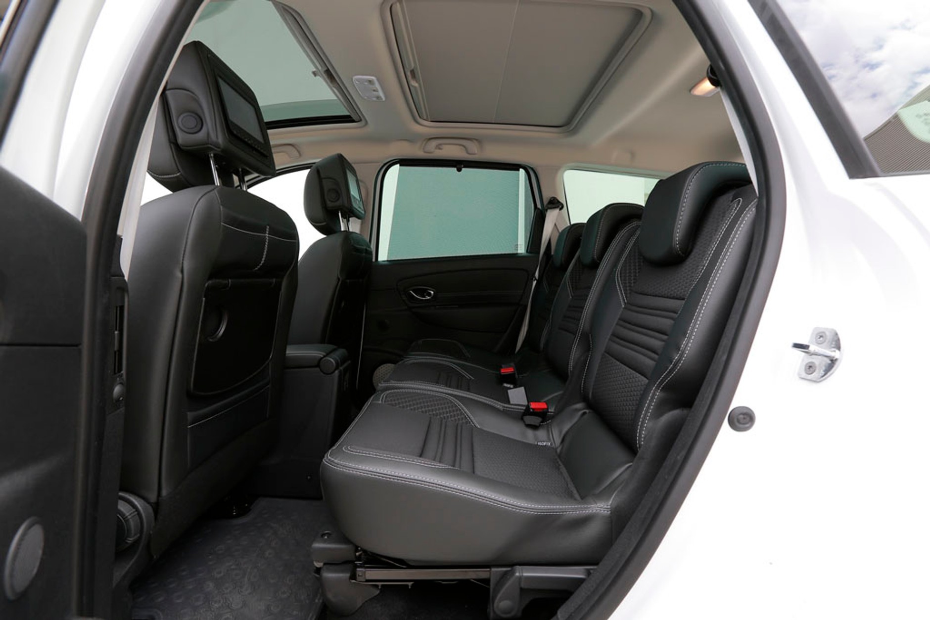 Renault Grand Scenic 1.6 dCi: Dynamiczny i oszczędny van | Test i Opinie