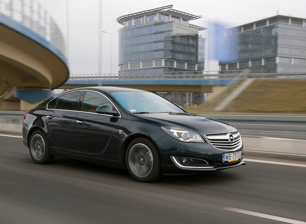 Jak jeździ Opel Insignia 1.6 Turbo po liftingu?