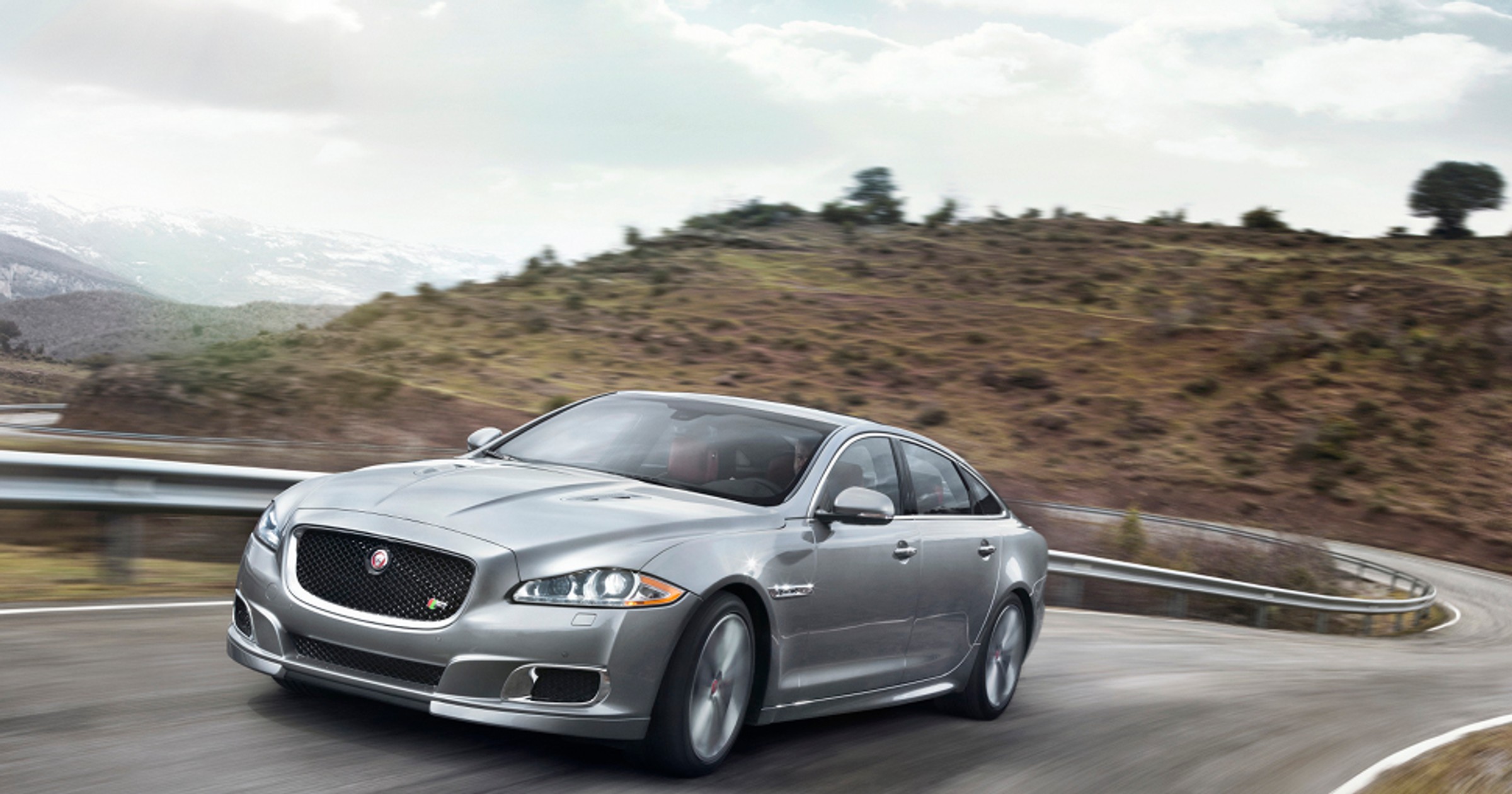 Jaguar XJR: ostry kocur