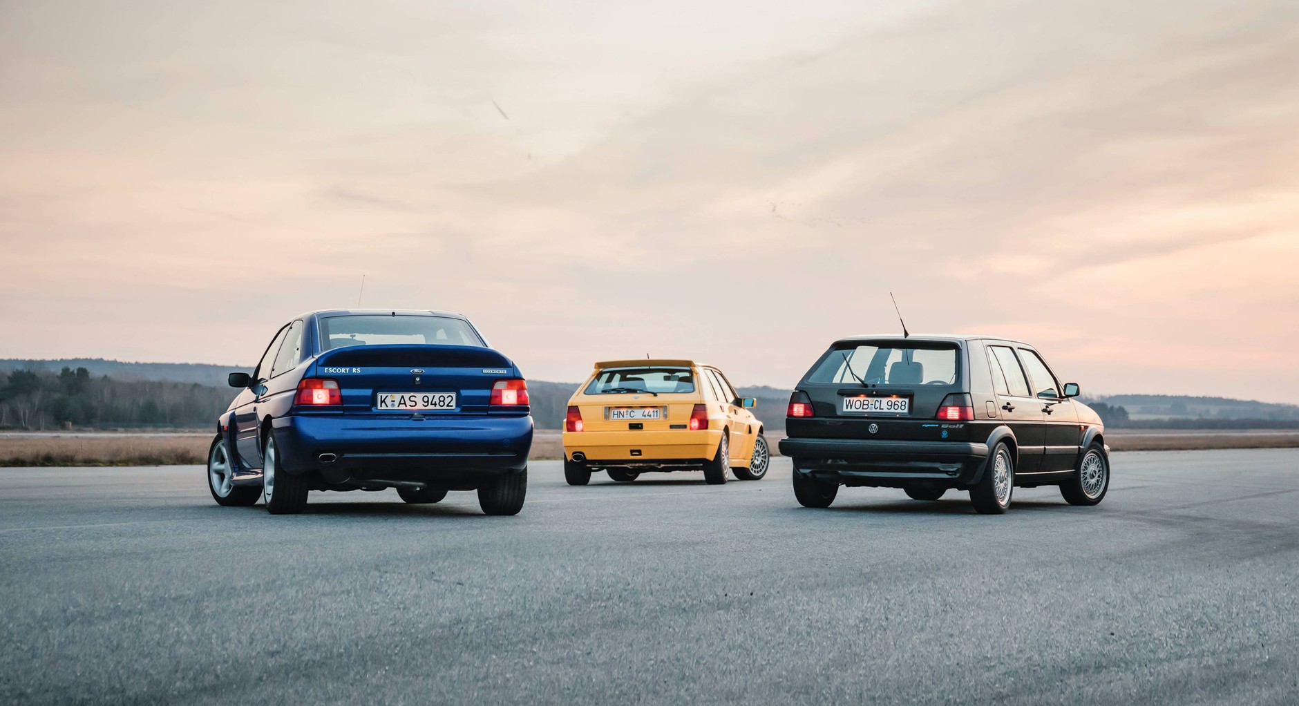 Porównanie Lancii Delty Integrale z Fordem Escortem Cosworth RS oraz VW Golfem Limited