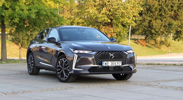 DS 4 PHEV Antoine De Saint Exupery, czyli wyszukany, komfortowy i... niszowy kompakt