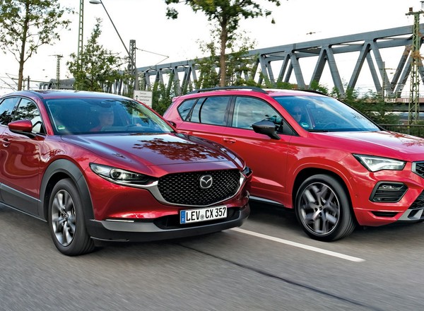 Nie za duże, nie za... mocne? Porównujemy Mazdę CX-30 z Seatem Atecą