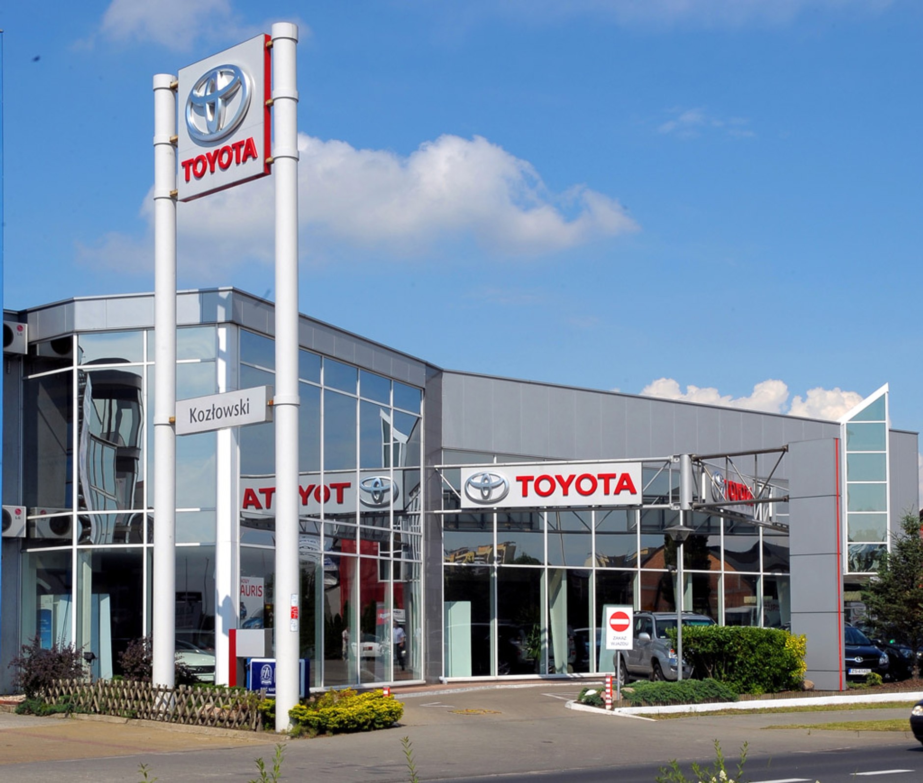 Wielki test salonów: dilerzy najlepsi w Polsce – oni potrafią profesjonalnie zająć się klientami