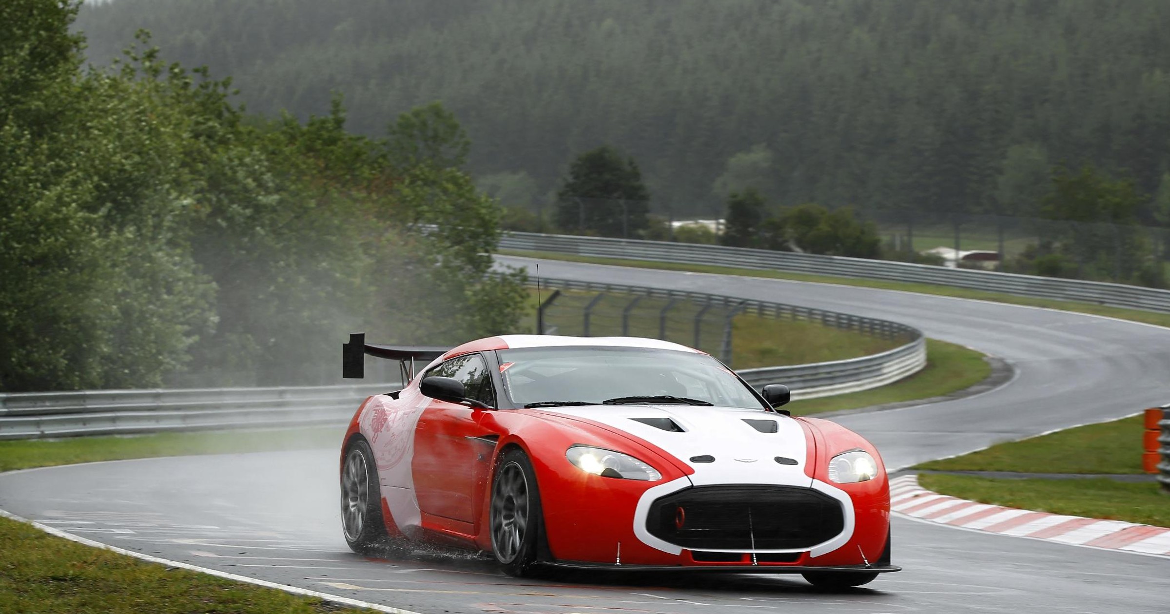 Aston Martin DB4GT Zagato 