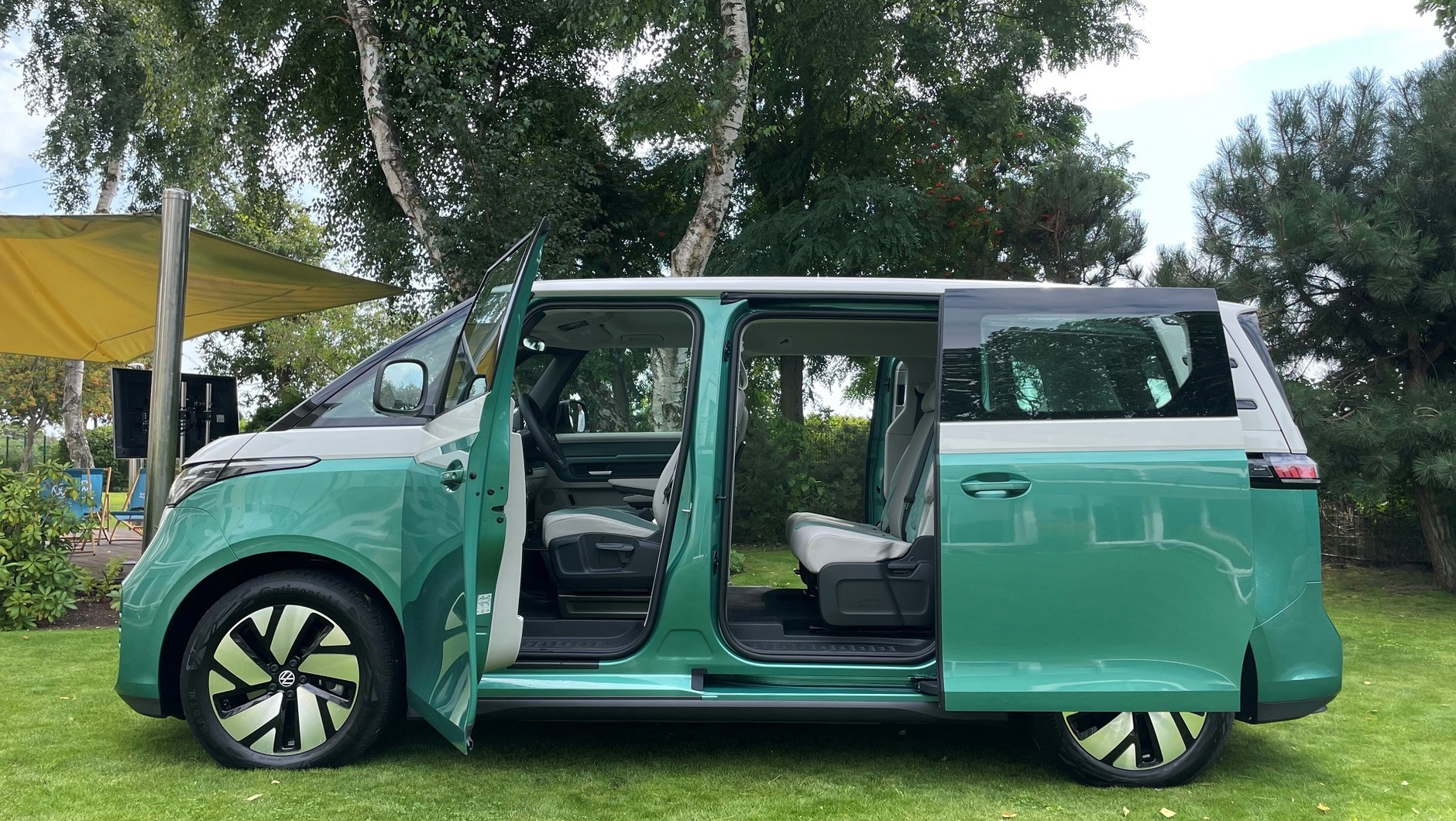 Volkswagen ID. Buzz na Helu