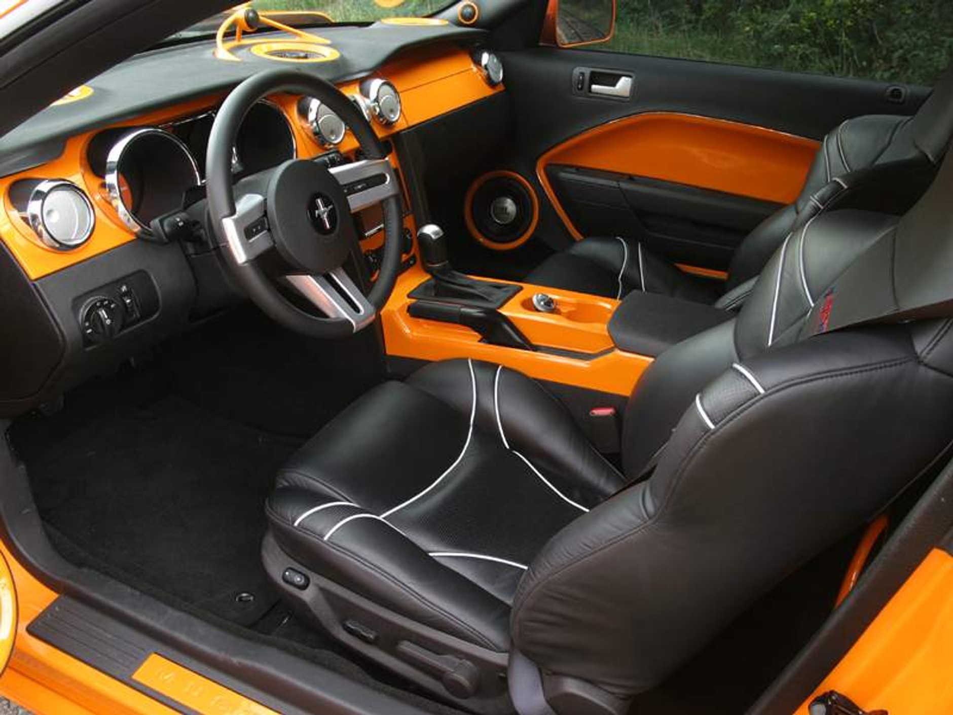 Ford Mustang GT520 GeigerCars – pomarańczowy odrzutowiec