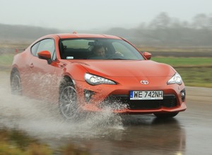 Toyota GT86 po liftingu – polubić wyzwania | TEST