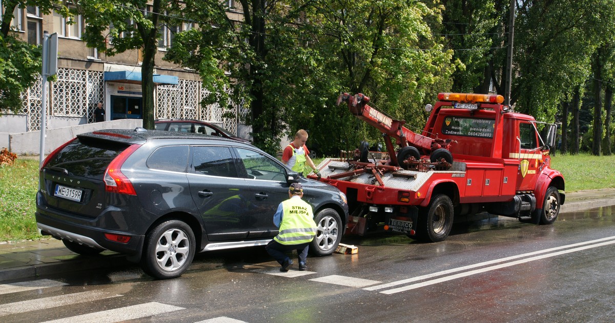 Kiedy straż miejska może odholować auto?