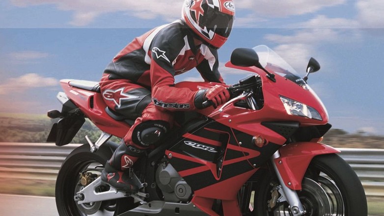 Honda CBR600F 2002 wersja RR