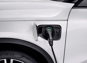 Paliwożerne i psujące klimat hybrydy Plug-in: Hybridgate?