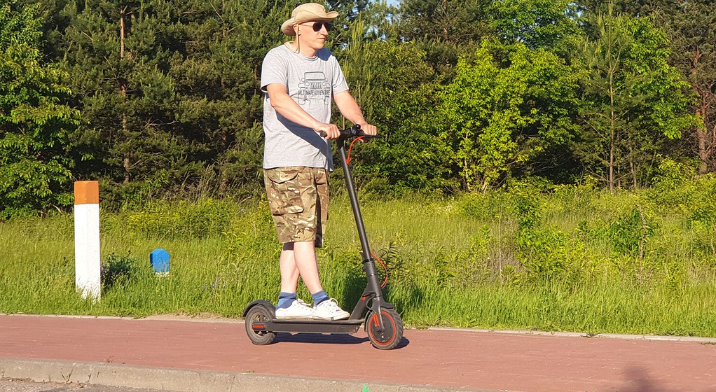 Mi Electric Scooter Pro - Robert testuje