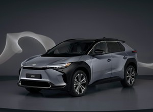 Toyota bZ4X oficjalnie. To pierwszy elektryk w gamie marki