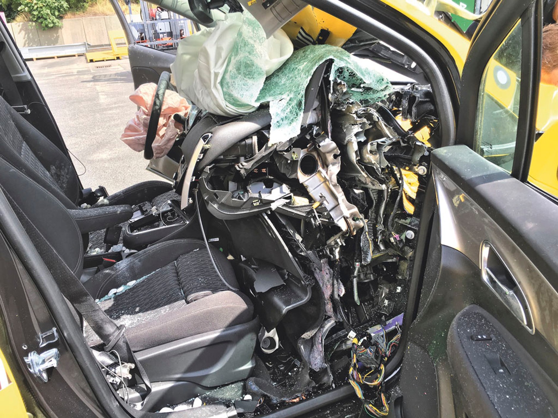 Crashtesty a rzeczywistość - 80 km/h zabija!