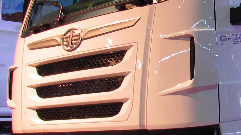 Chińska ciężarówka FAW F 2642 6x4