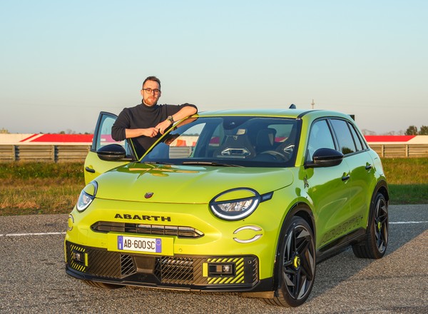 Jeździłem Abarthem 600e. To najmocniejszy skorpion w historii. Znamy już ceny