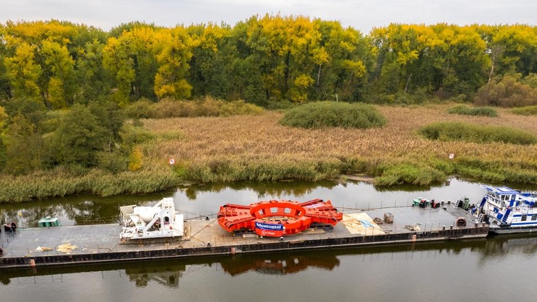 Transport elementu maszyny TBM