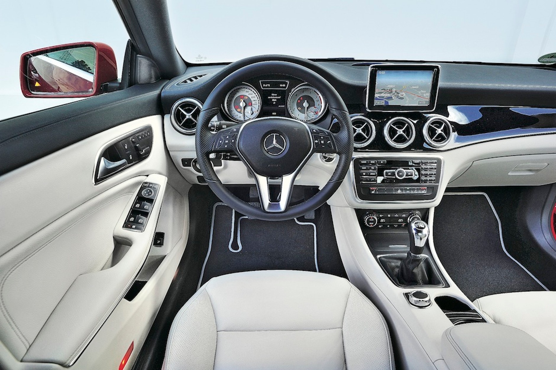 Audi A3 sedan kontra Mercedes CLA