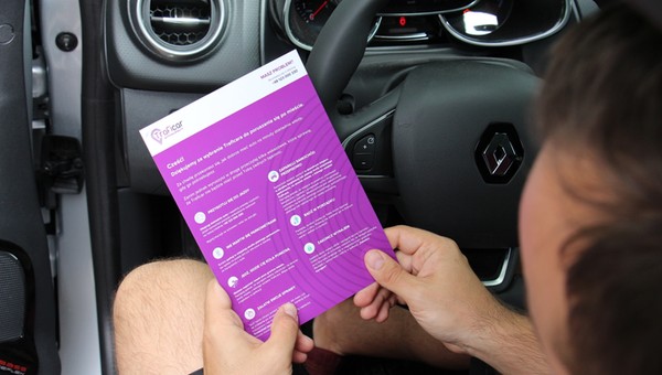 Wypaliła najdroższego papierosa w życiu. 100 euro za palenie w samochodzie