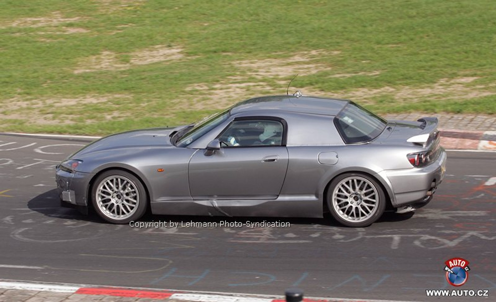 Acura NSX: jeszcze chwila cierpliwości