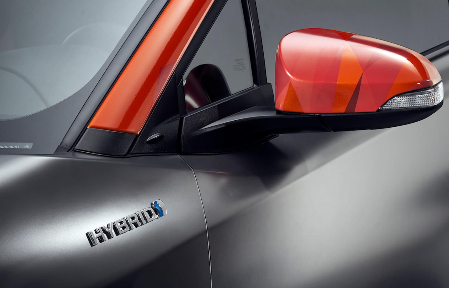 Toyota CH-R Hy-Power