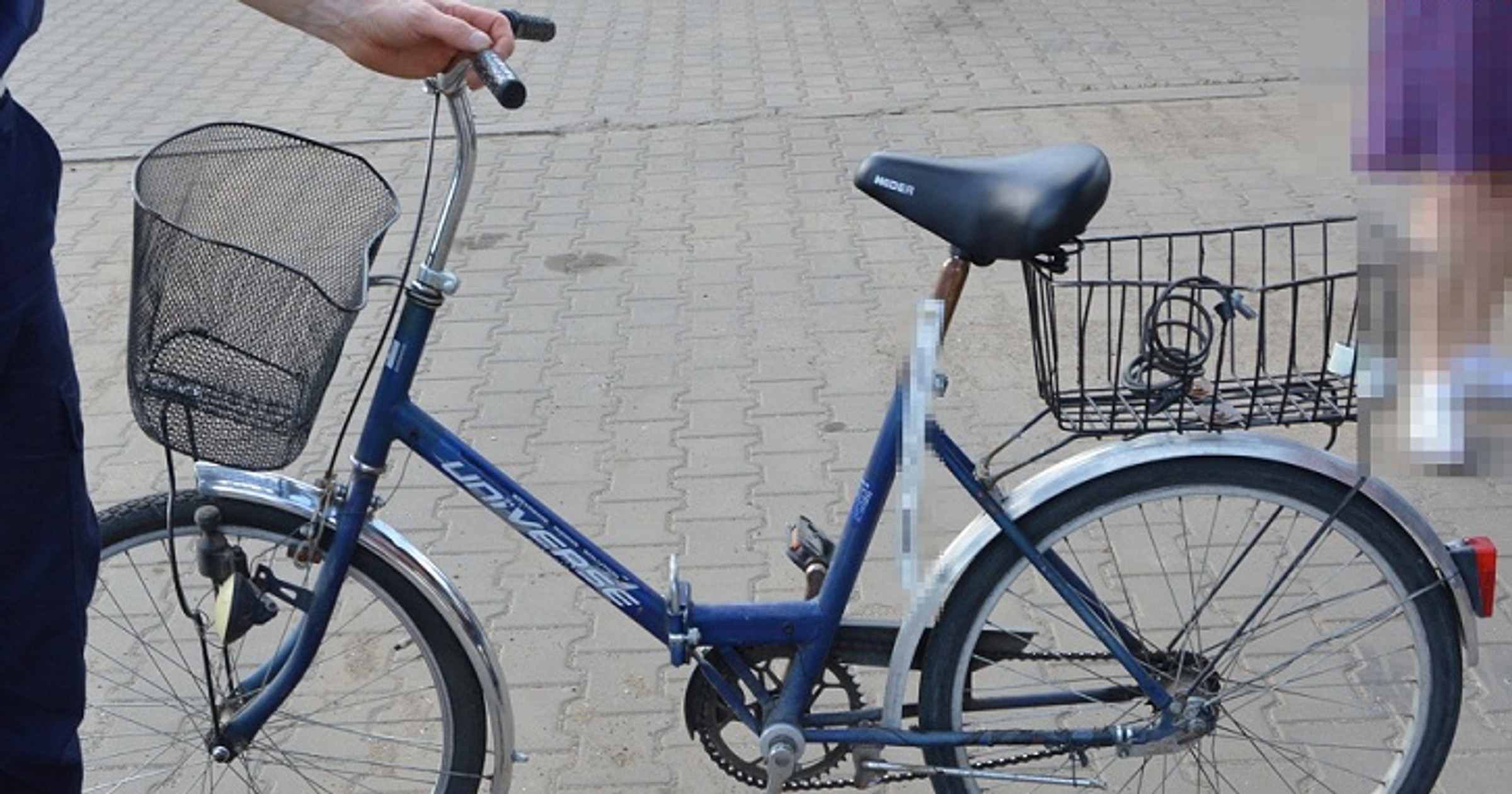 Obraz pochodzący z serwisu https://biala-podlaska.policja.gov.pl/lbp/informacje/aktualnosci/146723,Wypadek-z-udzialem-wyprzedzanej-rowerzystki.html
