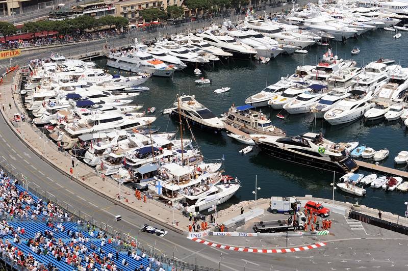 Grand Prix Monaco 2009: Button królem, Kubica w garażu (fotogaleria)