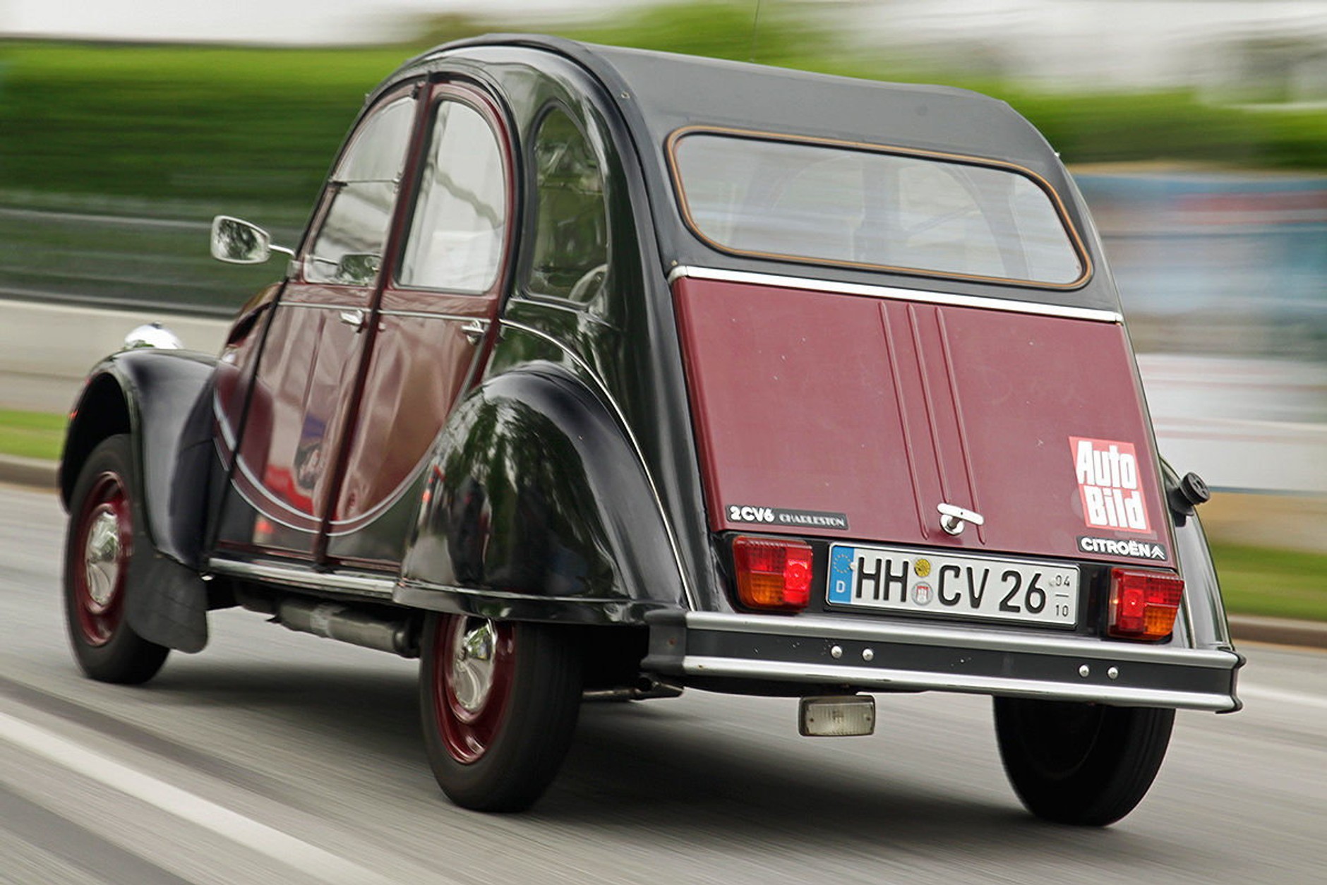 Citroën 2CV – kaczki przyjadą do Torunia (program, galeria)