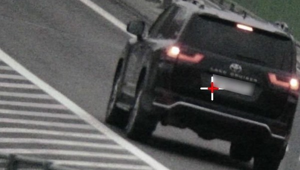 Trzy mandaty w jeden dzień. Kierowca Toyoty stracił prawo jazdy