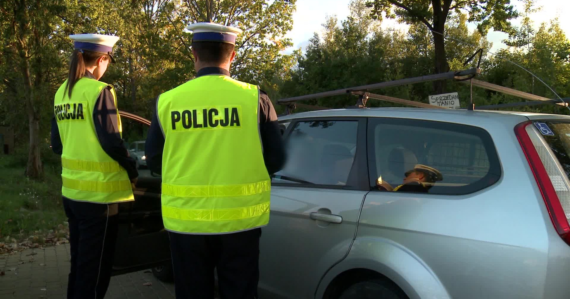 Policja podczas kontroli