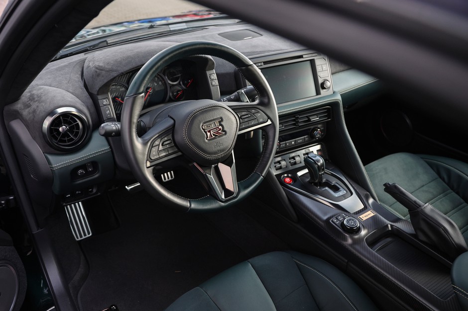 Jedyny w Europie pożegnalny Nissan GT-R R35 Prestige T-Spec trafił do Polski