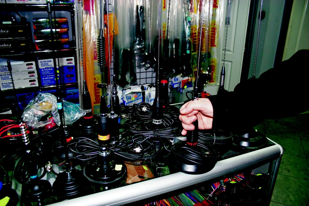 CB Radio - Radzimy jak je prawidłowo zamontować